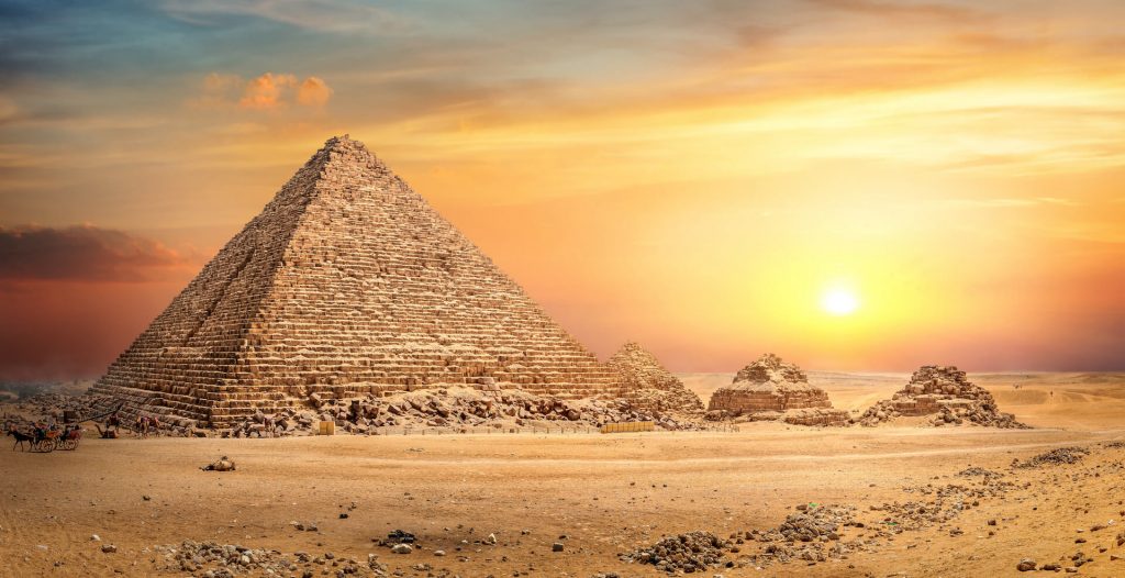 piramidy w Egipcie